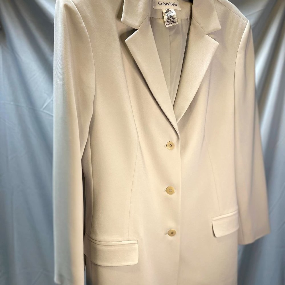 Calvin Klein White Light Silk Suitjacket
